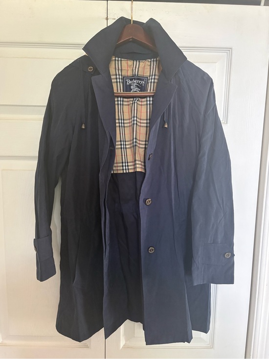 Burberry Jackets & Blazers - Burberry Navy Blue Men's Trench Coat with Signature Check Lining